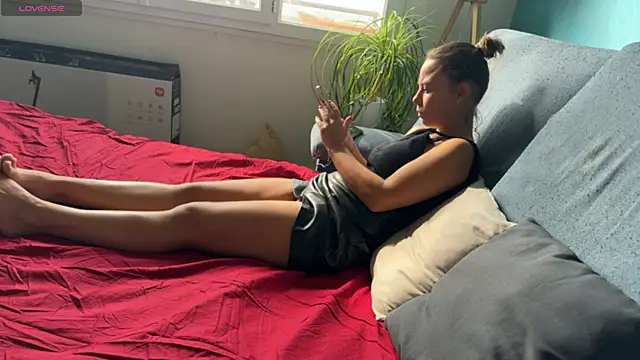 BabyNila online show from 03/12/25, 01:51