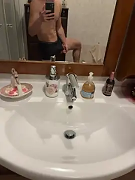 giovanni5281 online show from 03/09/26, 06:12