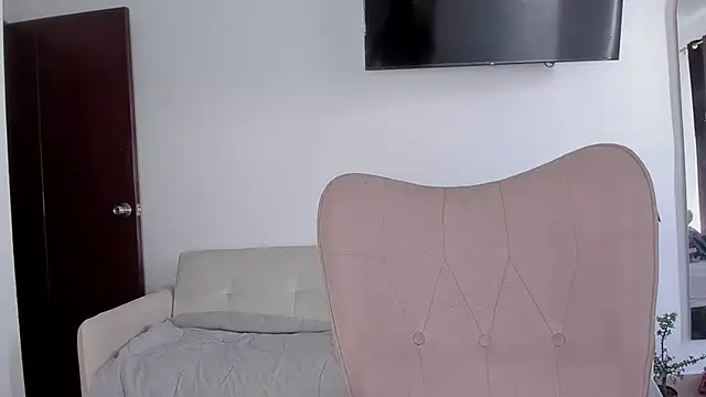 selene king2 online show from 04/14/26, 01:50