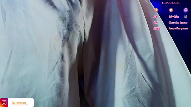 kuzzcoo online show from 11/12/25, 12:44