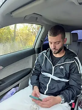 Snapshot of ElChapoGuzman95 chatting on 11/02/25, 07:22 ElChapoGuzman95 online show from 11/02/25, 07:22