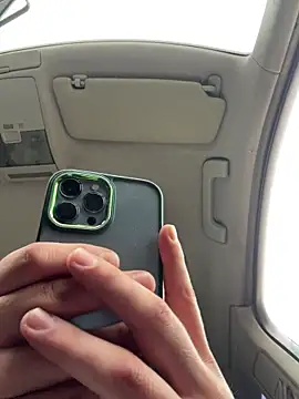 Snapshot of ElChapoGuzman95 chatting on 11/20/25, 06:35 ElChapoGuzman95 online show from 11/20/25, 06:35