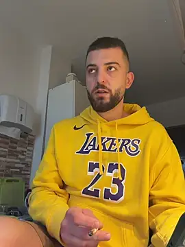 Snapshot of ElChapoGuzman95 chatting on 12/01/25, 06:18 ElChapoGuzman95 online show from 12/01/25, 06:18