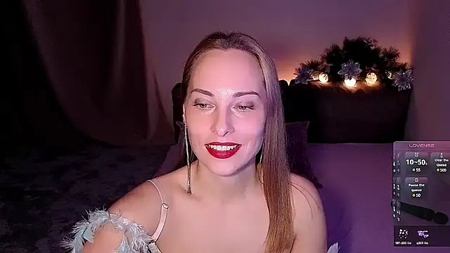 Snapshot of AdeleLady chatting on 12/24/24, 11:11 AdeleLady online show from 12/24/24, 11:11