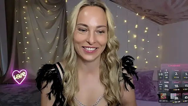 Snapshot of AdeleLady chatting on 07/30/26, 07:07 AdeleLady online show from 07/30/26, 07:07