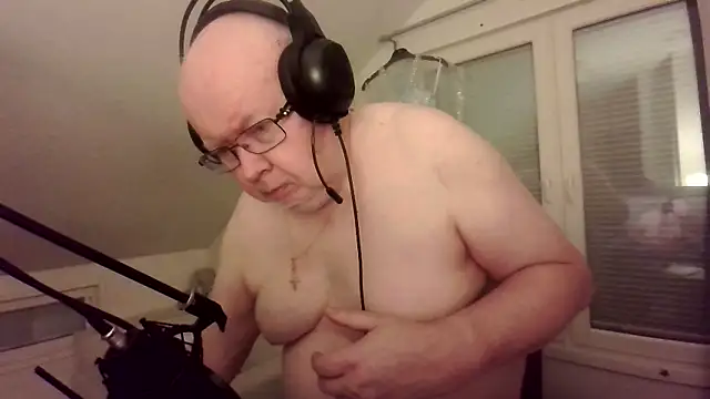 Snapshot of ScrawnyFire chatting on 01/14/26, 05:02 ScrawnyFire online show from 01/14/26, 05:02