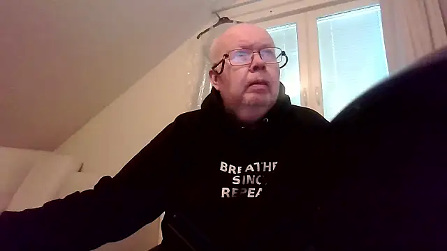 Snapshot of ScrawnyFire chatting on 01/17/26, 11:48 ScrawnyFire online show from 01/17/26, 11:48