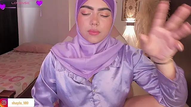 shayla 18 online show from 10/11/25, 07:34