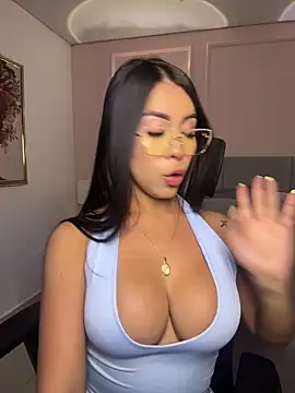 Miss blue69 online show from 04/06/26, 01:47