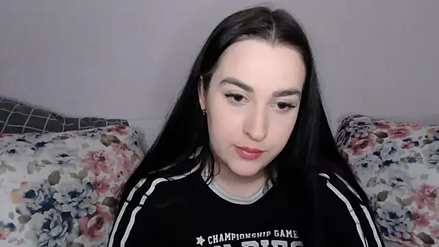 Snapshot of vitalina_freedom chatting on 12/16/24, 12:27 vitalina freedom online show from 12/16/24, 12:27