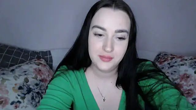 Snapshot of vitalina_freedom chatting on 12/19/24, 03:41 vitalina freedom online show from 12/19/24, 03:41