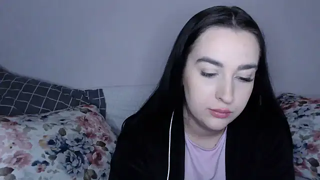 Snapshot of vitalina_freedom chatting on 12/20/24, 03:31 vitalina freedom online show from 12/20/24, 03:31