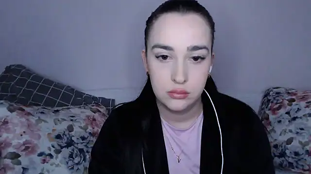 Snapshot of vitalina_freedom chatting on 12/21/24, 12:06 vitalina freedom online show from 12/21/24, 12:06