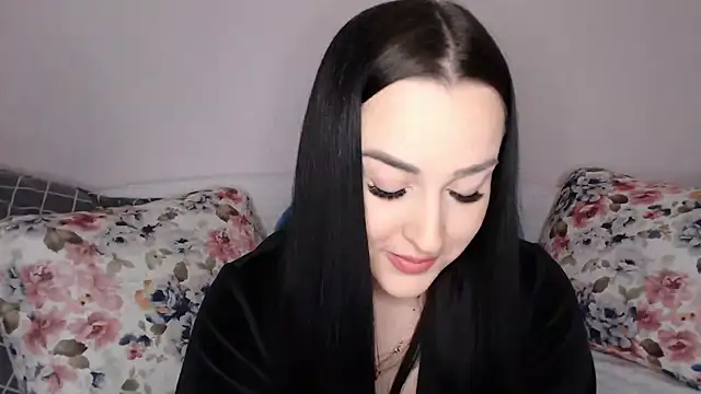 Snapshot of vitalina_freedom chatting on 12/24/24, 12:33 vitalina freedom online show from 12/24/24, 12:33