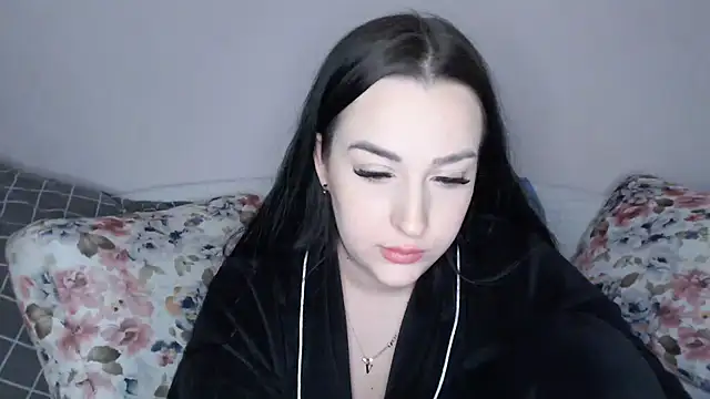 Snapshot of vitalina_freedom chatting on 12/24/24, 03:37 vitalina freedom online show from 12/24/24, 03:37
