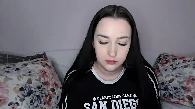 Snapshot of vitalina_freedom chatting on 12/27/24, 02:54 vitalina freedom online show from 12/27/24, 02:54