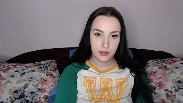 Snapshot of vitalina_freedom chatting on 01/05/25, 04:59 vitalina freedom online show from 01/05/25, 04:59