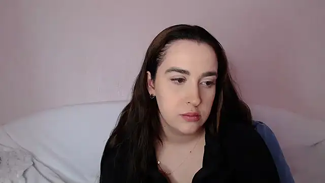 Snapshot of vitalina_freedom chatting on 03/21/25, 02:18 vitalina freedom online show from 03/21/25, 02:18