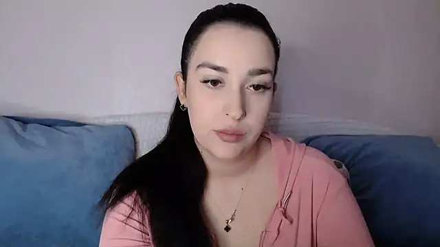 Snapshot of vitalina_freedom chatting on 10/10/25, 10:03 vitalina freedom online show from 10/10/25, 10:03