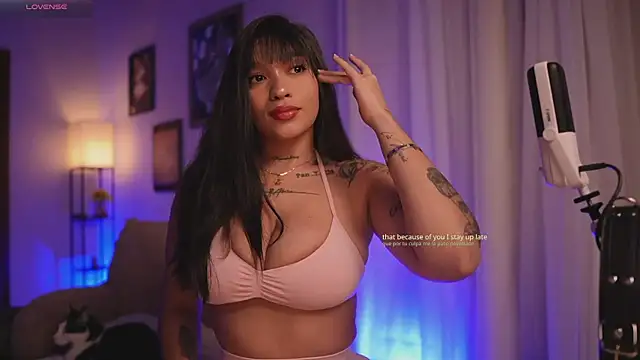 HannahW  online show from 02/06/26, 10:46