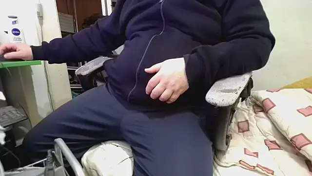 tipko123 online show from 11/18/25, 04:00