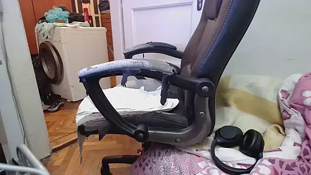 tipko123 online show from 12/03/25, 03:32