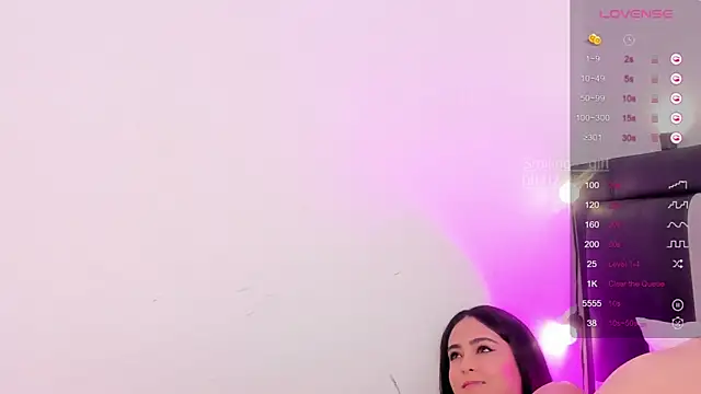 Snapshot of smiling__girl2 chatting on 02/09/25, 06:37 smiling girl2 online show from 02/09/25, 06:37