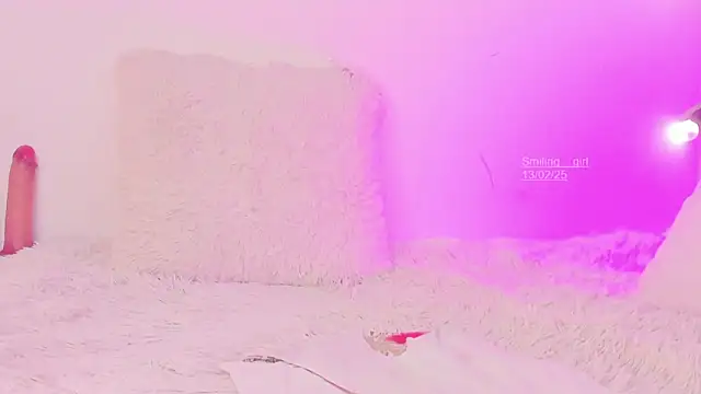 Snapshot of smiling__girl2 chatting on 02/13/25, 09:38 smiling girl2 online show from 02/13/25, 09:38