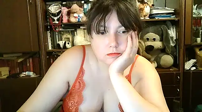CarrieQPeach online show from 12/12/24, 07:04