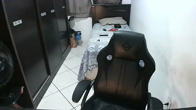 Brian Aries online show from 04/08/26, 04:12