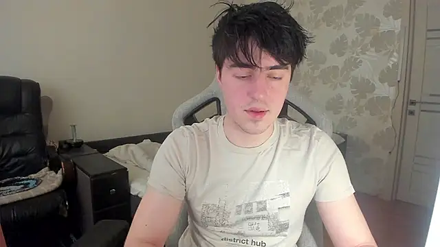 Knuckles17 online show from 03/27/26, 01:55