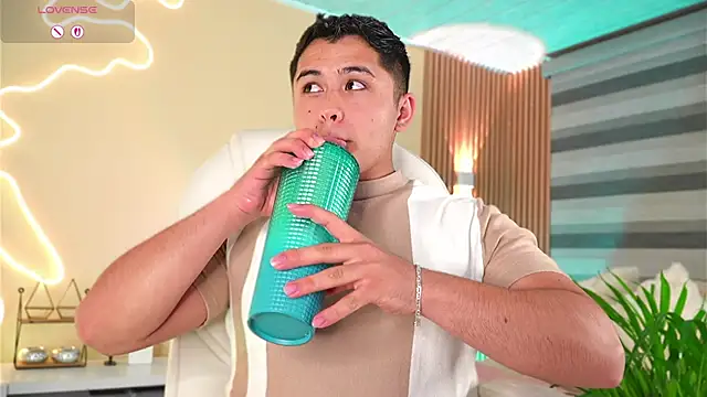 MatiasKorn online show from 11/08/25, 06:46