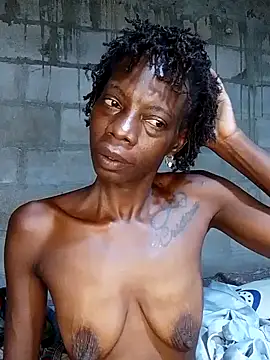 Snapshot of nzanizy chatting on 11/08/25, 11:54 nzanizy online show from 11/08/25, 11:54