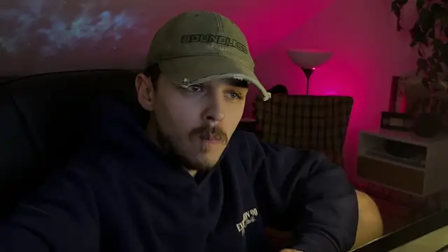 Snapshot of naked_psy chatting on 01/05/26, 10:35 naked psy online show from 01/05/26, 10:35