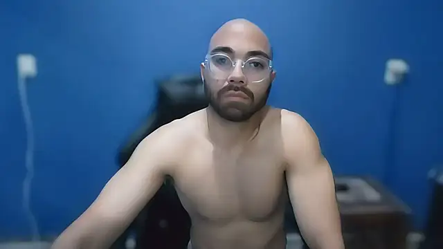 Snapshot of ElmaCannon chatting on 02/25/25, 02:14 ElmaCannon online show from 02/25/25, 02:14