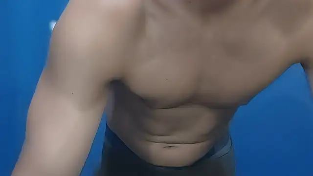 Snapshot of ElmaCannon chatting on 02/26/25, 01:21 ElmaCannon online show from 02/26/25, 01:21