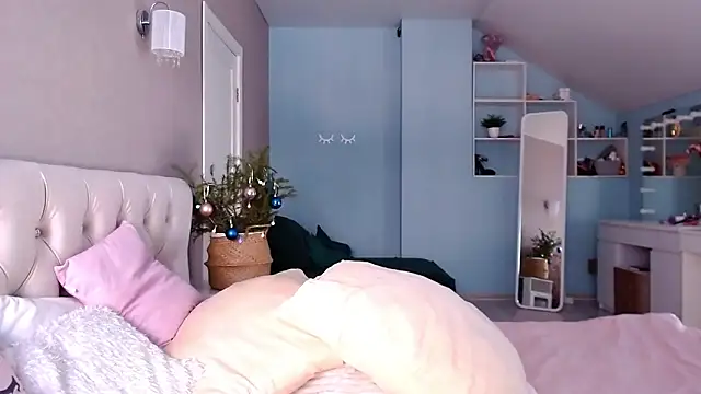 MissSiona online show from 01/03/25, 08:54