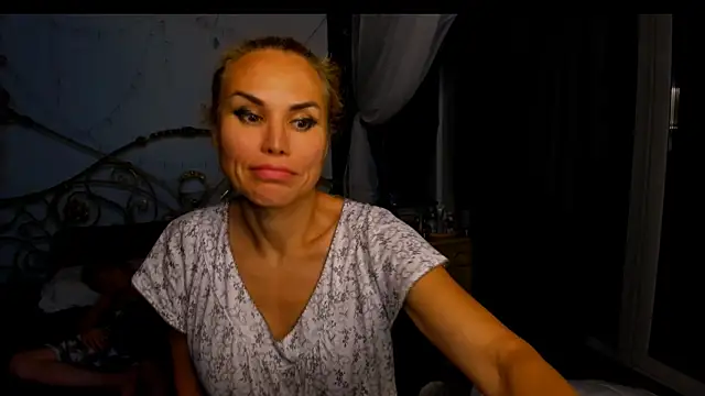 Radmila Queen  online show from 07/26/26, 09:43