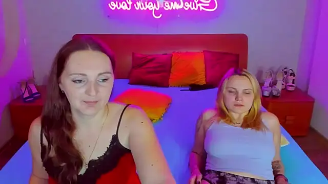 Snapshot of MagicEyess chatting on 01/11/25, 07:17 MagicEyess online show from 01/11/25, 07:17