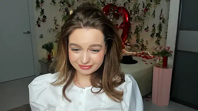 MiracleCurly online show from 03/08/26, 10:08