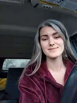 Snapshot of Lilmissvyx chatting on 12/11/24, 04:20 Lilmissvyx online show from 12/11/24, 04:20