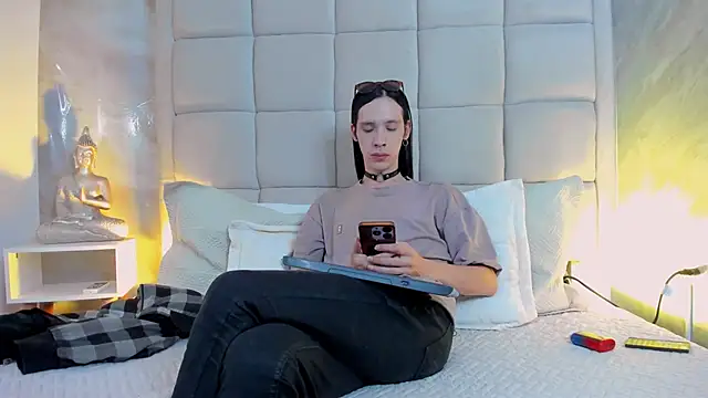 Hecatee 77 online show from 11/11/25, 07:58