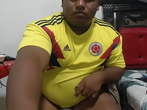 PONSE LATINO online show from 07/04/26, 02:51
