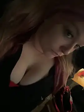 Snapshot of Cumslutsnowbunnie69 chatting on 10/18/25, 12:57 Cumslutsnowbunnie69 online show from 10/18/25, 12:57