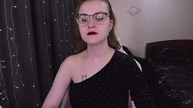 MissBrightShine online show from 02/26/25, 10:04