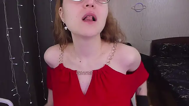 MissBrightShine online show from 03/16/25, 08:54