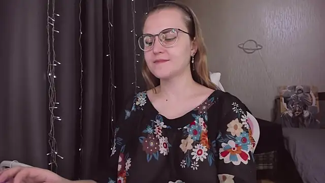 MissBrightShine online show from 11/13/25, 10:47