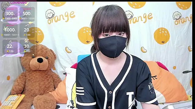 alonelove   online show from 10/09/25, 02:42