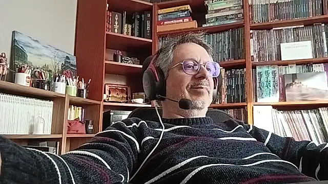 Mandra is a whore online show from 10/07/25, 08:22