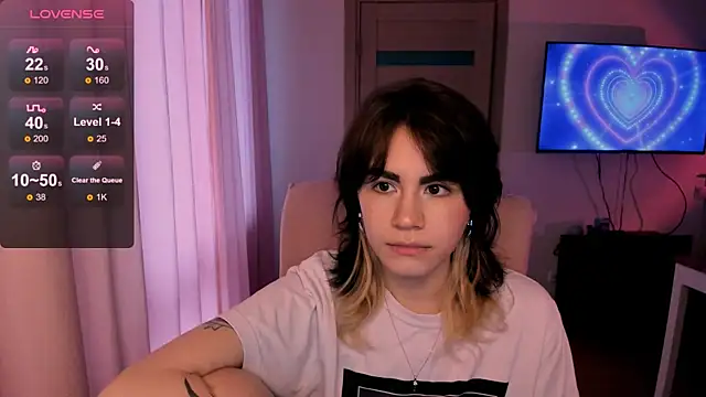 Snapshot of _selectrra chatting on 01/21/25, 11:35  selectrra online show from 01/21/25, 11:35